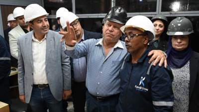 وزير الصناعة النقل يفتتح خط إنتاج ألواح الألومنيوم والحديد بمحافظة الشرقية
