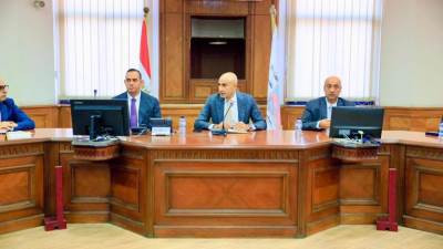 عاجل.. وزير التعليم: كتب العربي والرياضيات والعلوم في المخازن 