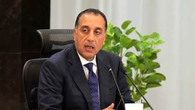 رئيس الوزراء يستعرض الفرص الاستثمارية ببعض الأراضي الفضاء على كورنيش النيل
