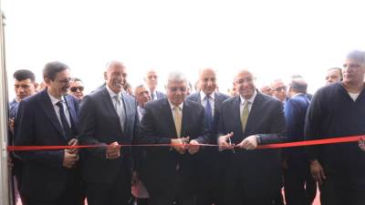  وزير التعليم العالي يفتتح المجمع الطبي لمؤسسة "تعليم" ببني سويف