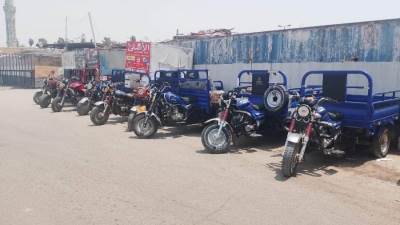 جهاز العاشر من رمضان يتحفظ على 9 تروسيكلات وينفذ57 قرار غلق وتشميع