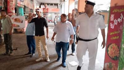 غلق وتشميع 15 محلًا ورفع إشغالات في حملة موسعة بمدينة 15 مايو