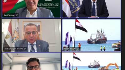 "كورال بريدج".. إنزال أول كابل بحري مباشر يربط بين مصر والأردن