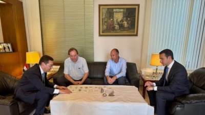 تنتمي لحقب زمنية مختلفة.. مصر تتسلم مجموعة قطع أثرية من هولندا