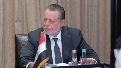 السيرة الذاتية لمحافظ البنك المركزي حسن عبدالله بعد تجديد مدته