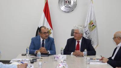 "التعليم العالي" و "قطاع الأعمال العام" يبحثان التكامل في مجالات التدريب والتأهيل