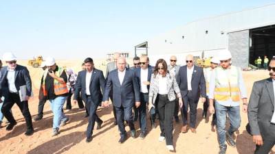 وزيرا الصناعة والتنمية المحلية يتفقدان المجمع المتكامل لإدارة المخلفات بالعاشر من رمضان