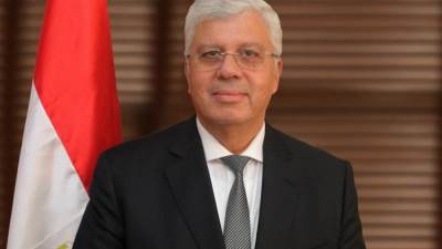 عاشور يوجه بحل مشكلة الطالبة عائشة أحمد وإتاحة إعادة ترتيب رغباتها