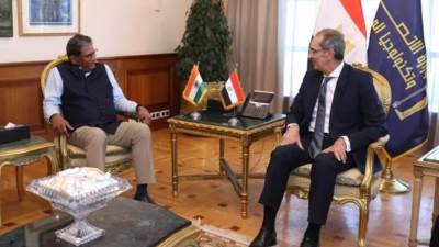 وزير الاتصالات يلتقي سفير الهند بالقاهرة لتعزيز سبل التعاون المشترك