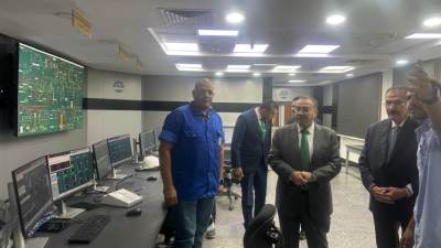 شركة أبوقير للأسمدة تدرس إنشاء مصنع في محافظة أسيوط 