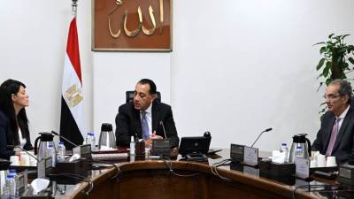 الحكومة تبحث تعزيز الشراكات الدولية لدعم التنمية والتحول الرقمي