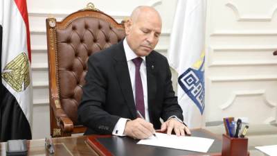 محافظ القاهرة يُصدر حركة تنقلات محدودة بين رؤساء الأحياء