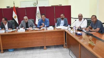 مجلس أمناء العاشر من رمضان يعقد جلسته الثامنة لمناقشة القضايا الخدمية والتنموية