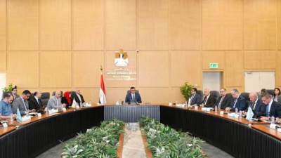 وزير الإسكان يتابع تنفيذ عدد من المشروعات بالعاصمة الإدارية والعلمين الجديدة