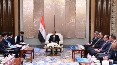 مدبولي يلتقي رئيس شركة "TBEA" الصينية لزيادة حجم الاستثمارات بين البلدبن