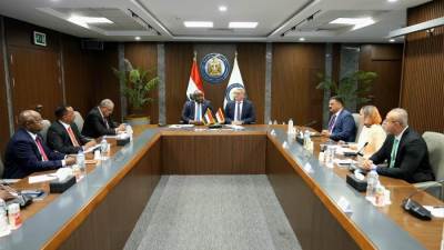 وزير البترول يستقبل وزير المعادن السوداني ونائب السفير السوداني بالقاهرة
