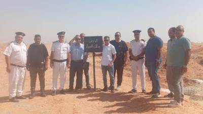 جهاز مدينة العاشر من رمضان يسحب قطعتين صناعيتين لعدم الالتزام بالاشتراطات البنائية