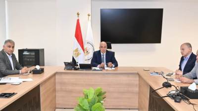 وزير الري: تحديد وحدات الطوارئ المطلوب الدفع بها لدعم محطات الكهرباء المتوقفة