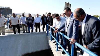 وزير الإسكان يتفقد أعمال رفع كفاءة محطة المياه الرئيسية بمدينة العبور