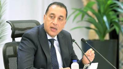 مدبولي: الحكومة مهتمة بتوطين صناعة مكونات محطات الطاقة الشمسية