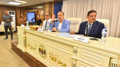 مشروعات أبراج الحمام ومناحل العسل على رأس مناقشات تنفيذي أسيوط