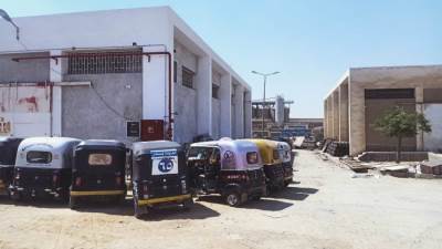 جهاز مدينة بدر: ضبط ٥ مركبات «توك توك» وسيارتين نقل ولودر مخالف