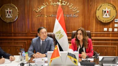 الوفد الصيني لـ"وزيرة التنمية المحلية": مصر من أكبر الاقتصاديات فى القارة الأفريقية