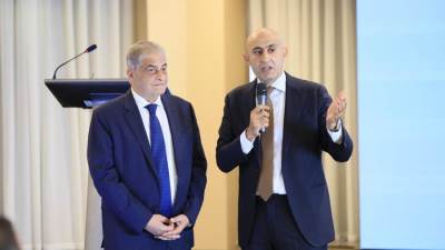 وزير التعليم يشهد جلسة حول نتائج البرنامج القومي لتنمية مهارات اللغة العربية