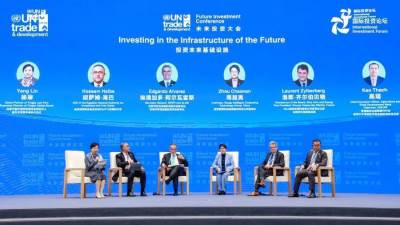 حسام هيبة: مصر استثمرت مليارات الجنيهات في تعزيز شبكات الألياف الضوئية