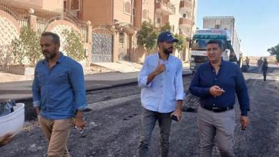 رئيس جهاز بني سويف الجديدة يتابع مشروعات الطرق والمرافق بالأحياء السكنية