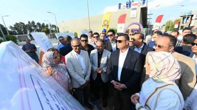 وزير الإسكان ومحافظ الشرقية يتفقدان محطة معالجة صرف صحي أبوكبير 
