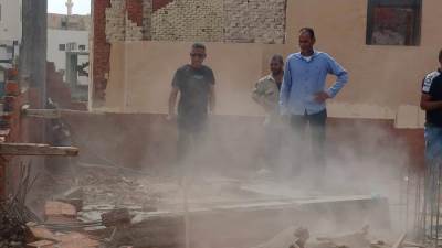 جهاز العبور ينفذ حملات لرفع الإشغالات وضبط 14 مركبة.. ويزيل مخالفات بنائية