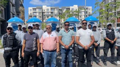 رئيس جهاز دمياط الجديدة يشهد اصطفاف معدات وأفراد شركات صيانة ونظافة العمارات