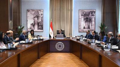 رئيس الوزراء يلتقي المدير التنفيذي لمصر بمجموعة البنك الدولي