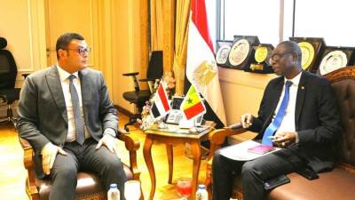 «الشربيني» يبحث مع سفير السنغال التعاون فى مشروعات الإسكان والبنية التحتية