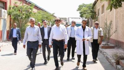 وزير قطاع الأعمال يتفقد شركة العبوات والمستلزمات الطبية بالعاشر من رمضان