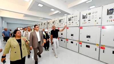 وزير الإسكان يتفقد محطة محولات كهرباء التوسعات الشرقية بمدينة 6 أكتوبر 