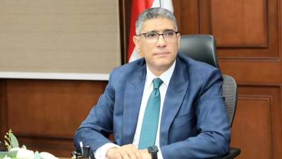 محافظ الجيزة يتابع إقبال المواطنين على معرض "أهلاً مدارس" بحي إمبابة