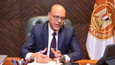 وزير العمل يفتتح ورشة تثقيفية عن قانون العمل الجديد