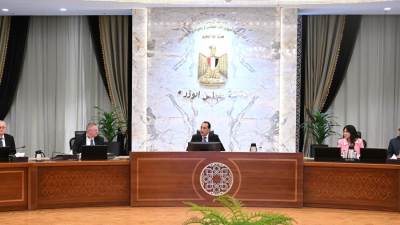 رئيس الوزراء يستقبل نائب رئيس الوزراء الروسي والوفد المرافق له