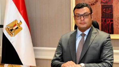 وزير الإسكان يتابع مشروعات المرافق والكهرباء بمدينة الفيوم الجديدة