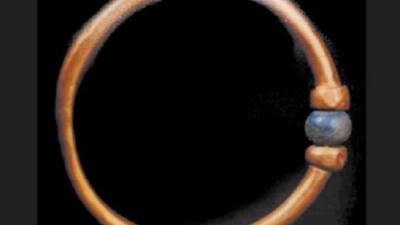 بعد صهرها.. التفاصيل الكاملة لسرقة إسورة نادرة من المتحف المصري