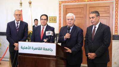 وزير التعليم العالي يتفقد جامعة القاهرة الأهلية