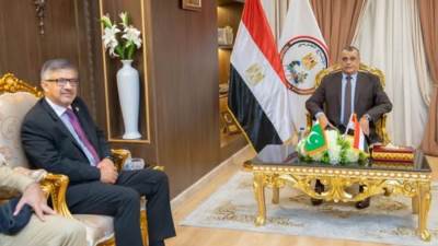 وزير الإنتاج الحربي يدعو الشركات الباكستانية للمشاركة في معرض "EDEX 2025"