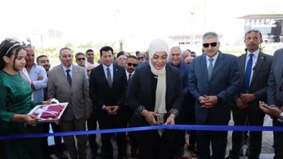 وزير الرياضة يشهد افتتاح الصالة الدولية سارة سمير بالقرية الأولمبية لقناة السويس