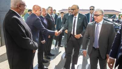 رئيس جمهورية سنغافورة يزور مقر اقتصادية قناة السويس بالسخنة