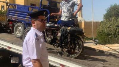 جهاز حدائق أكتوبر يواصل إزالة المخالفات بمطقتي الـ645 عمارة والـ390 فدان