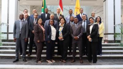 المركزي يعرض خبراته في التكنولوجيا والحوكمة أمام وفد جنوب إفريقيا