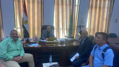 «عبد البديع» يبحث مع المستثمرين والمصنعين آليات تيسير الاستثمار بمدينة الفيوم الجديدة