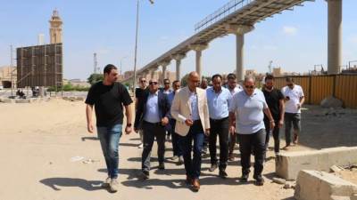 «الغيطى» و«سرور» يتابعان مشروعات الطرق وأعمال المونوريل بمدينة 6 أكتوبر